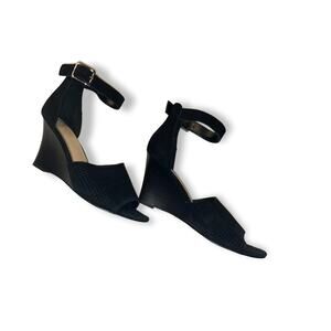 Michael by Michael Kors Heel wedges black suede leather upper 8.5 EUC